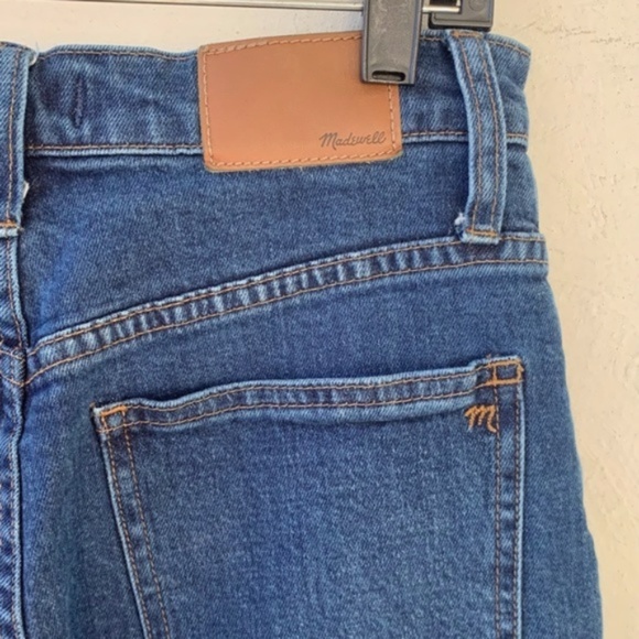 Madewell Tapered Jeans in Bellclaire Wash High Rise 26 Crop Length Blue - Picture 7 of 9